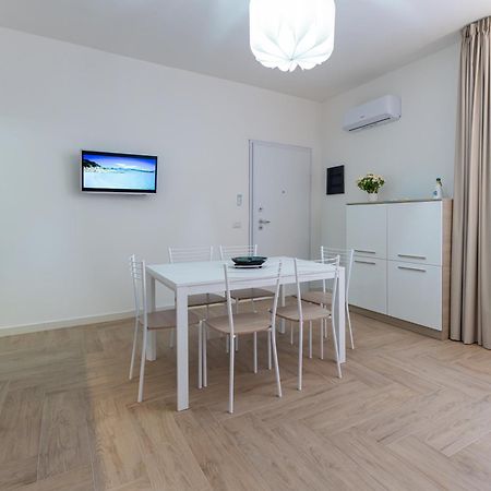 Estia Suites Villasimius Bagian luar foto