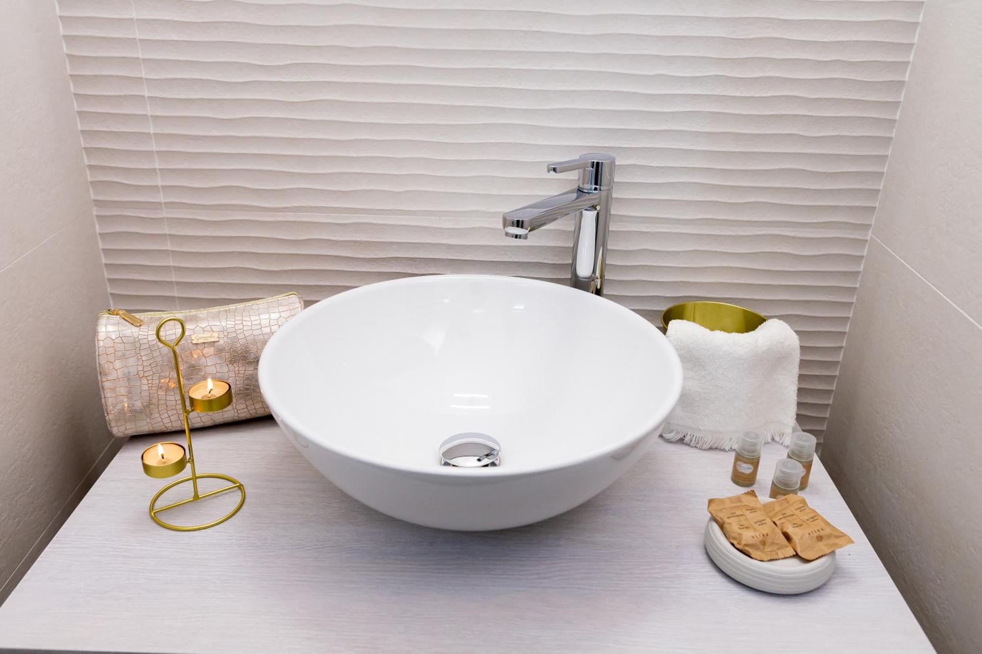 Estia Suites Villasimius Bagian luar foto