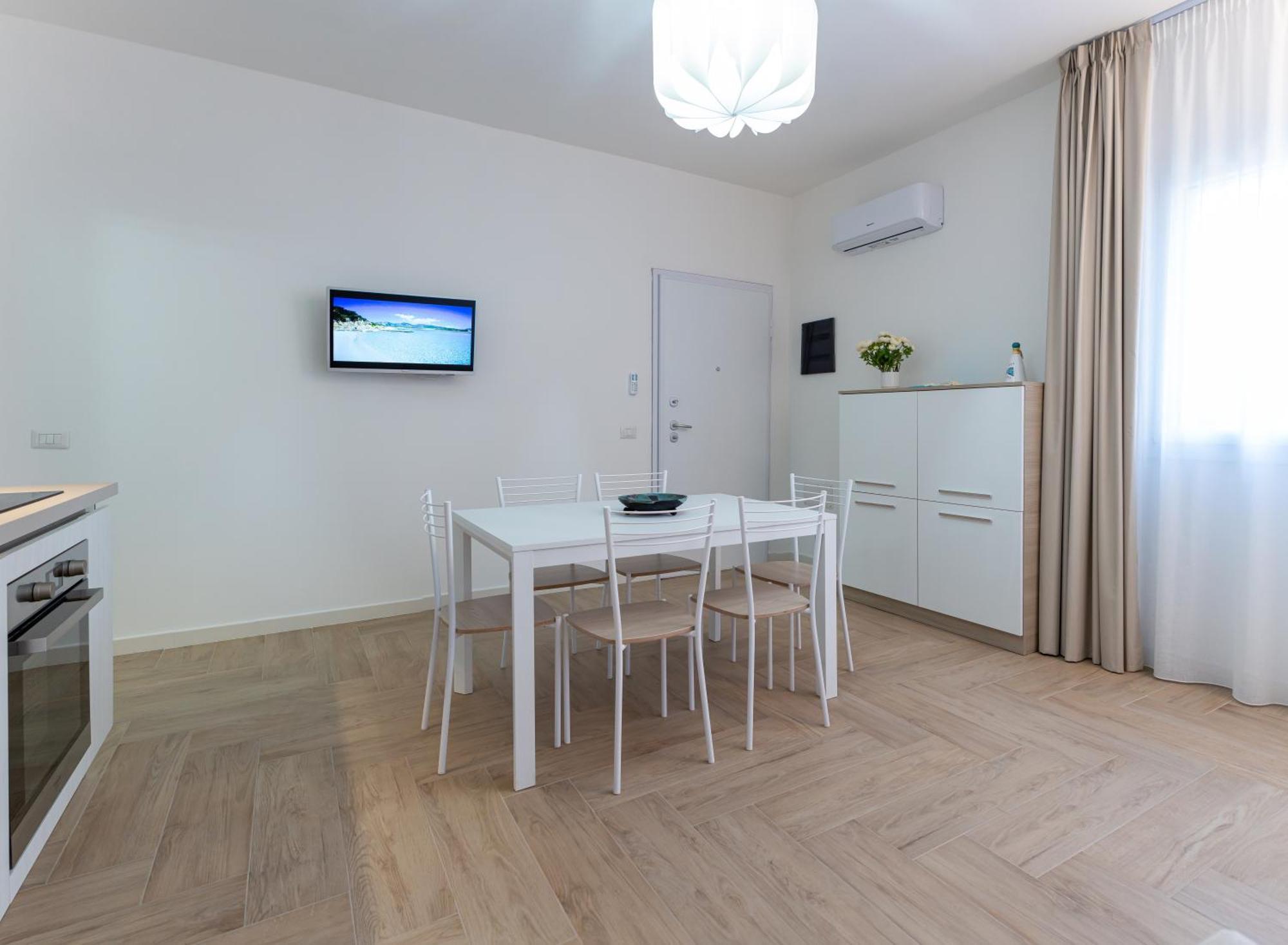 Estia Suites Villasimius Bagian luar foto