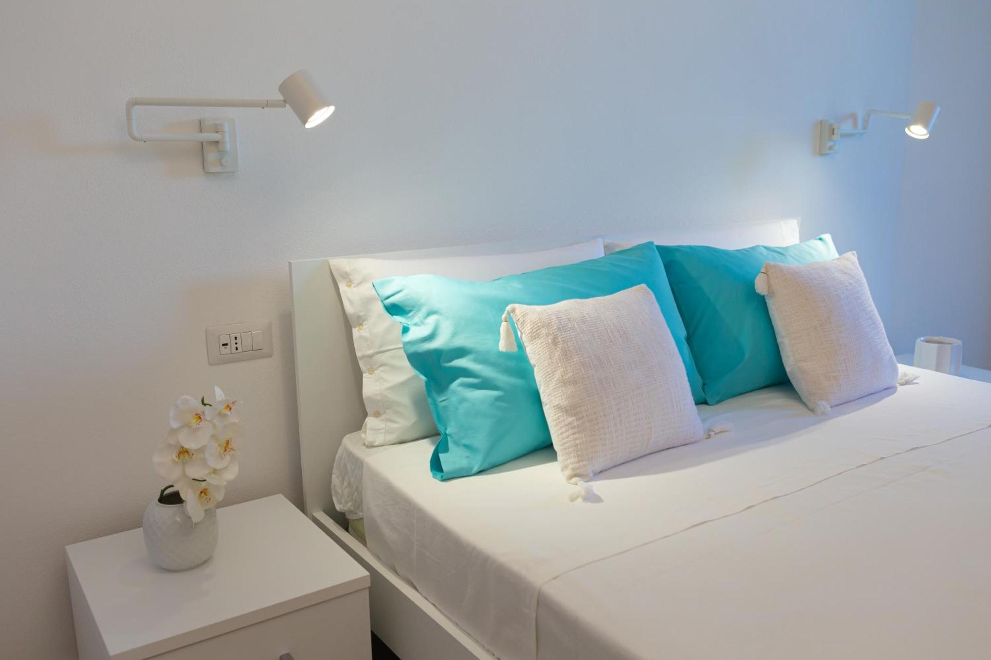 Estia Suites Villasimius Bagian luar foto